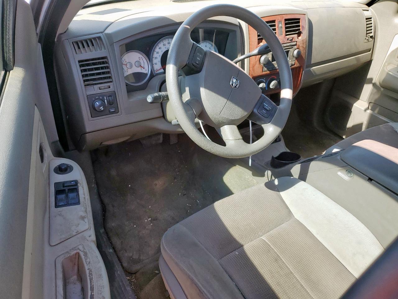 2005 Dodge Dakota Slt VIN: 1D7HE42K85S327595 Lot: 64880935
