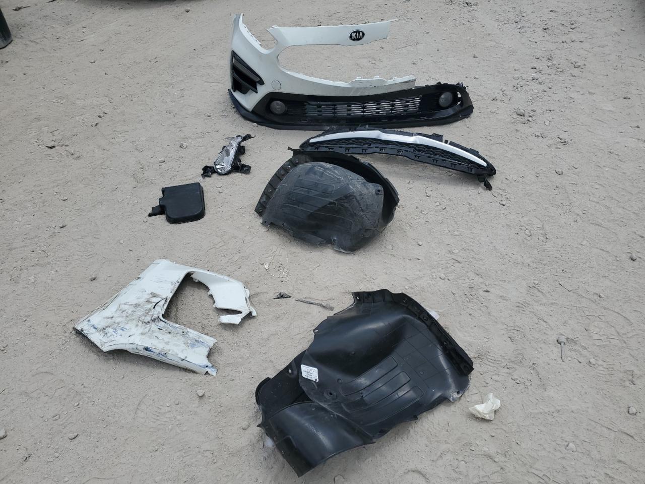 3KPF24AD9ME349359 2021 Kia Forte Fe