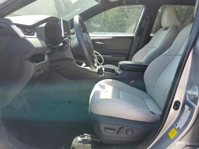  TOYOTA RAV4 2023 Серебристый