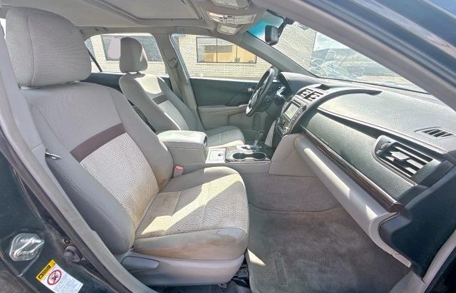Sedans TOYOTA CAMRY 2013 Granatowy