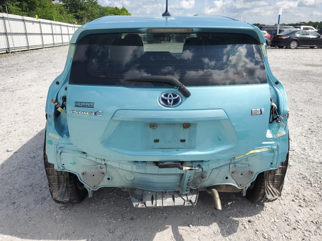 2013 Toyota Prius C VIN: JTDKDTB32D1035290 Lot: 64382995