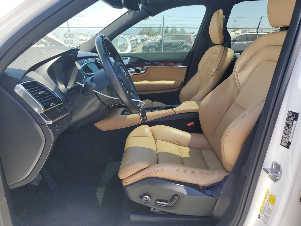 2017 Volvo Xc90 T6 VIN: YV4A22PK5H1186669 Lot: 64606535