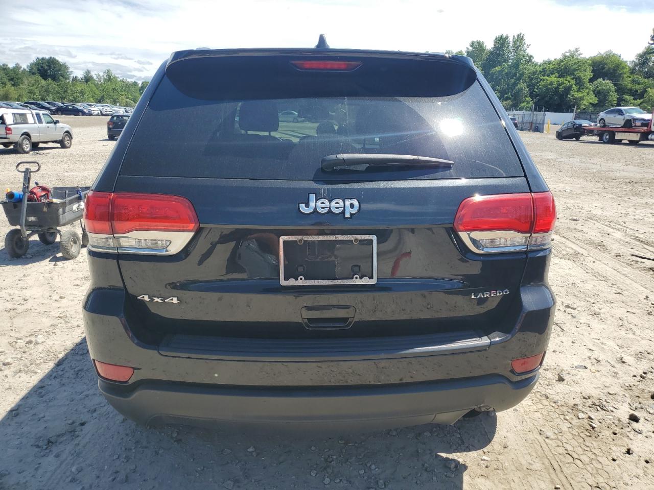 2016 Jeep Grand Cherokee Laredo VIN: 1C4RJFAGXGC379472 Lot: 65560445