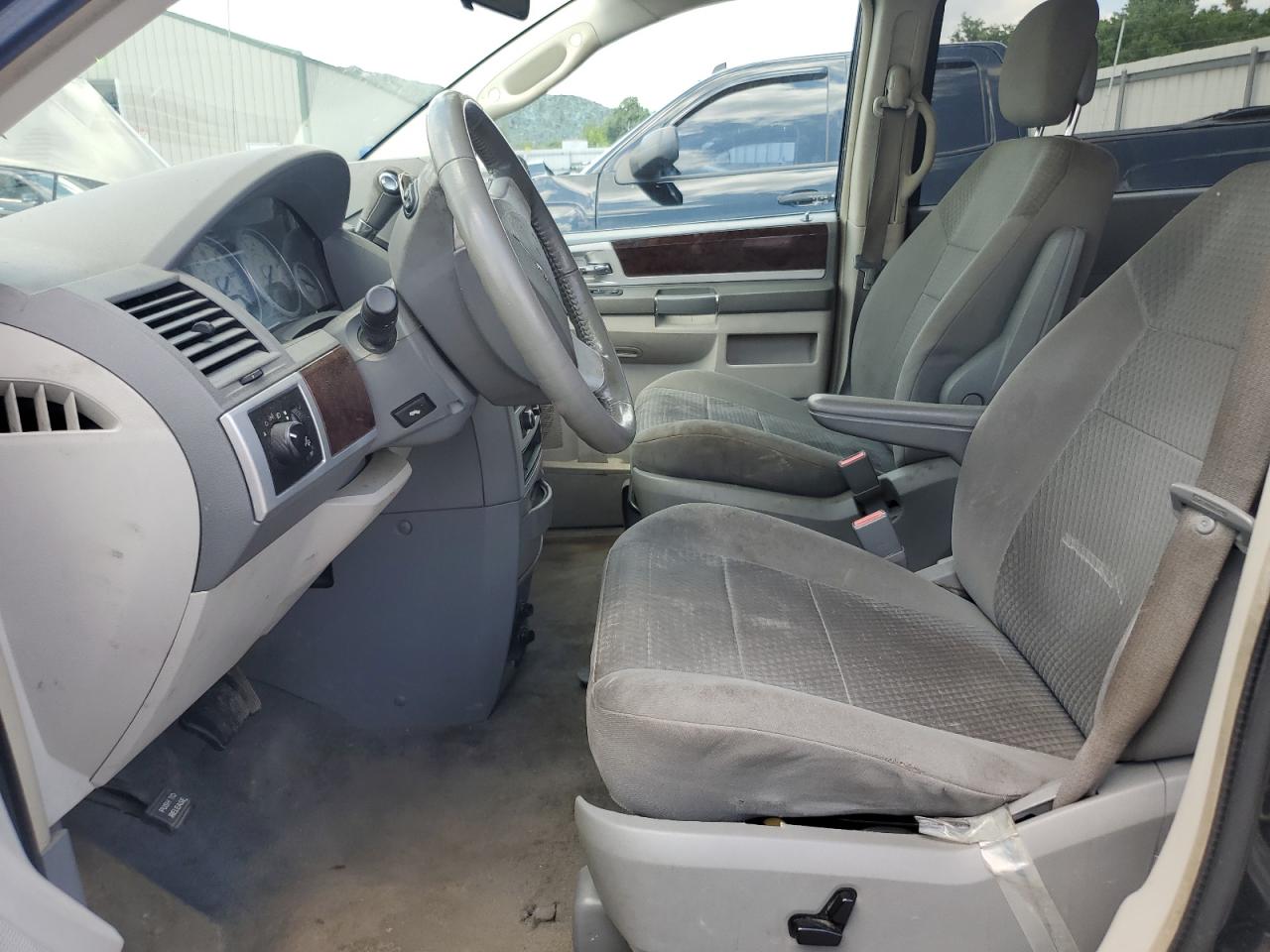 2010 Chrysler Town & Country Touring VIN: 2A4RR5D10AR494441 Lot: 64512235