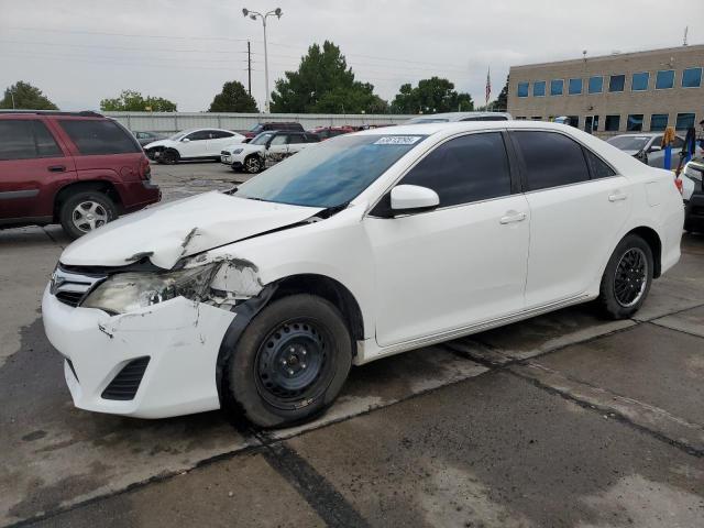  TOYOTA CAMRY 2014 Biały