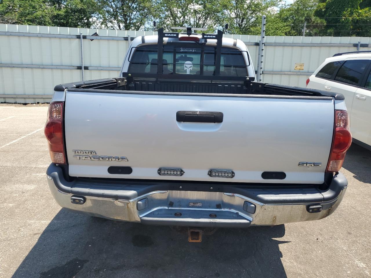 2005 Toyota Tacoma Access Cab VIN: 5TEUX42N55Z137181 Lot: 64246875