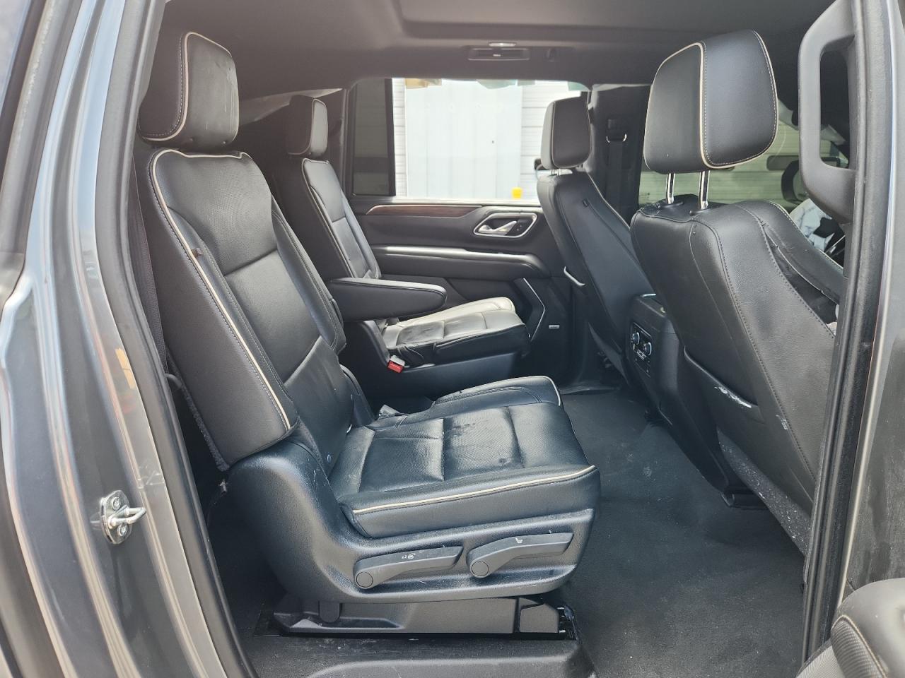 2021 Chevrolet Suburban C1500 Premier VIN: 1GNSCFKD2MR312087 Lot: 62695145