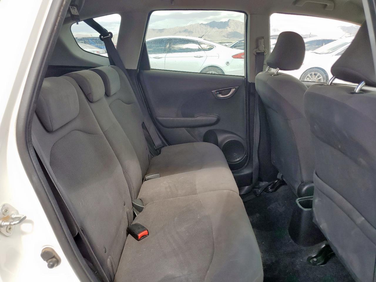 2010 Honda Fit VIN: JHMGE8H20AC013673 Lot: 65546735