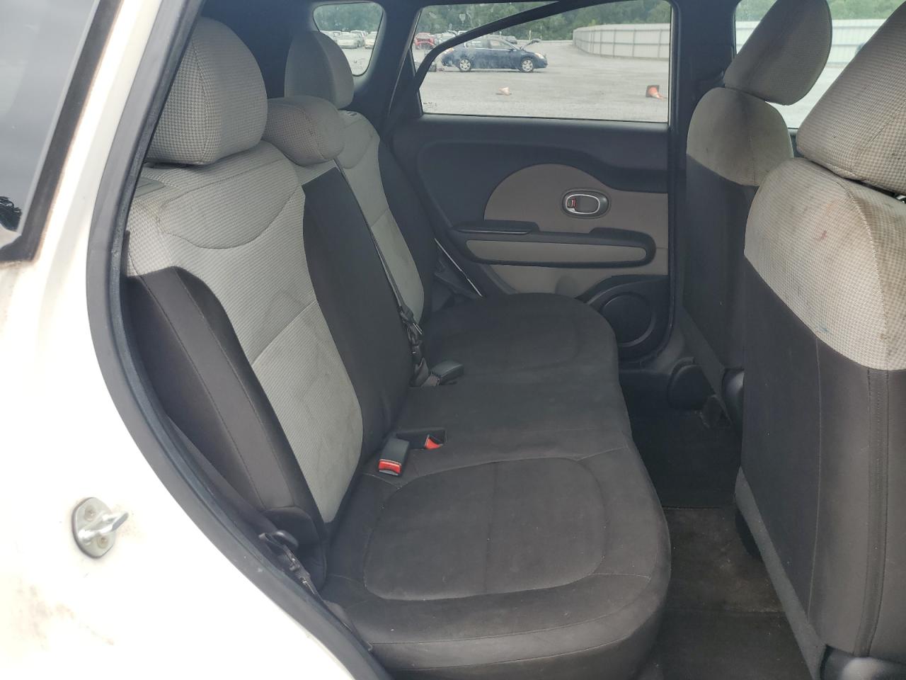 2016 Kia Soul VIN: KNDJN2A25G7400820 Lot: 64207075