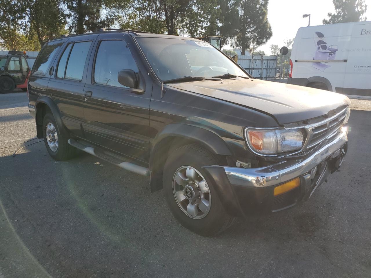 1999 Nissan Pathfinder Xe VIN: JN8AR05S8XW324295 Lot: 66736845