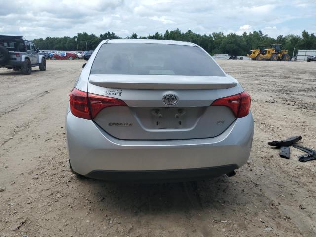  TOYOTA COROLLA 2017 Silver