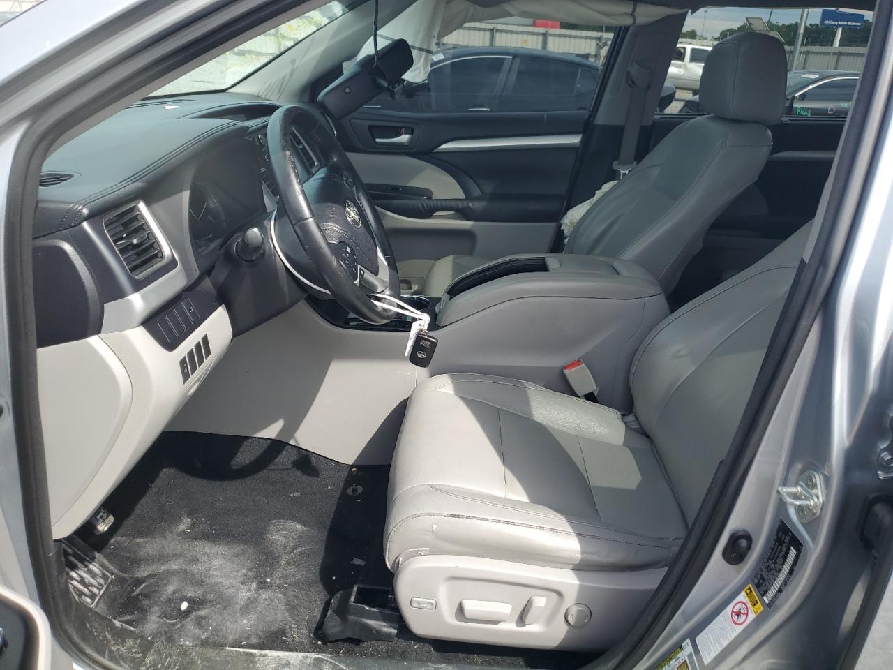 2015 Toyota Highlander Xle VIN: 5TDKKRFH6FS048922 Lot: 65599735
