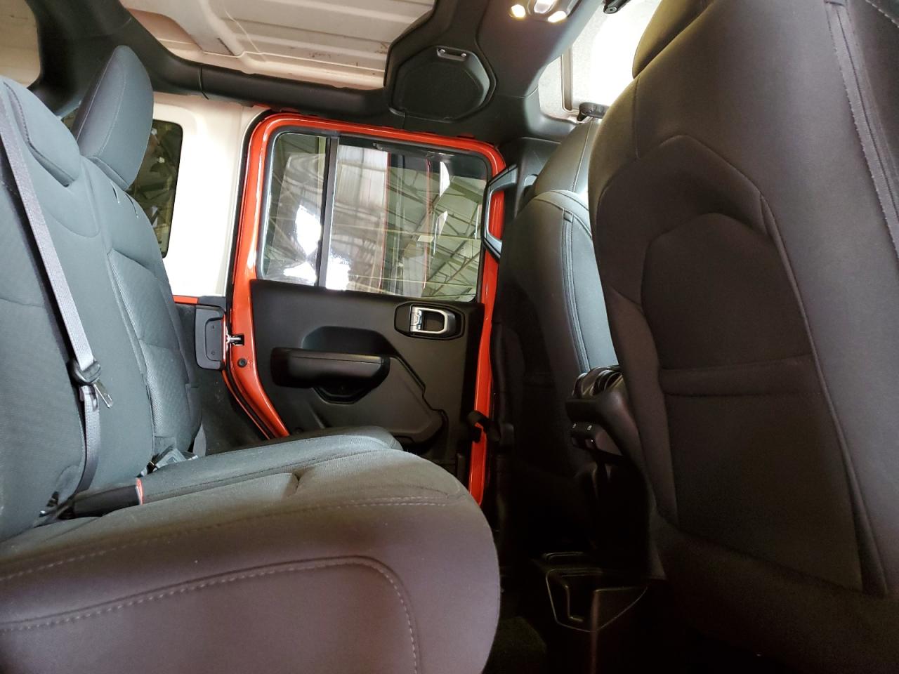 2019 Jeep Wrangler Unlimited Sport VIN: 1C4HJXDG8KW677104 Lot: 65242745
