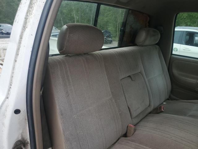 2004 TOYOTA TUNDRA   