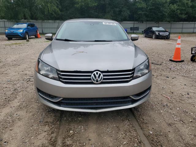  VOLKSWAGEN PASSAT 2014 Srebrny
