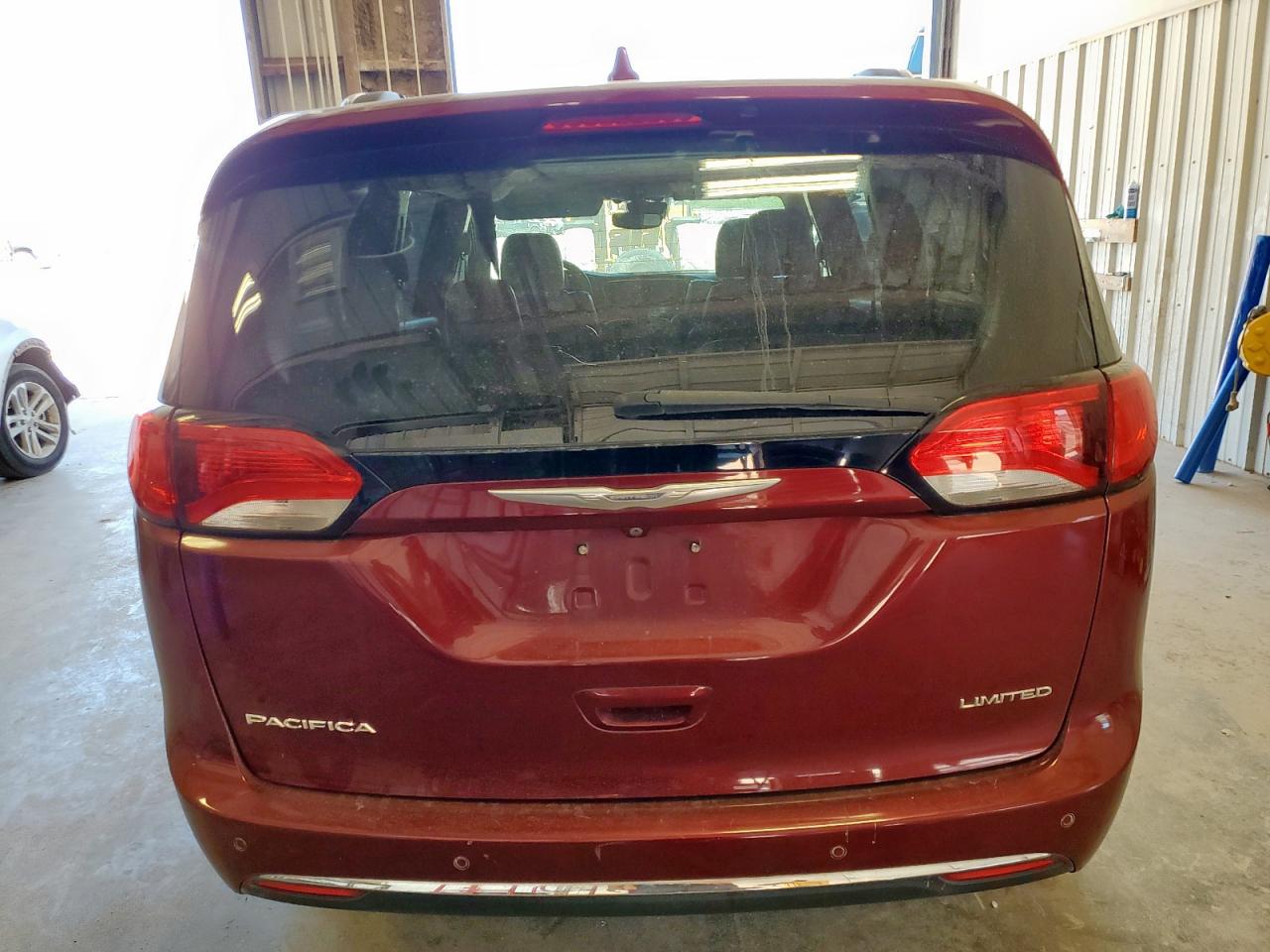 2018 Chrysler Pacifica Limited VIN: 2C4RC1GG3JR100768 Lot: 66502235