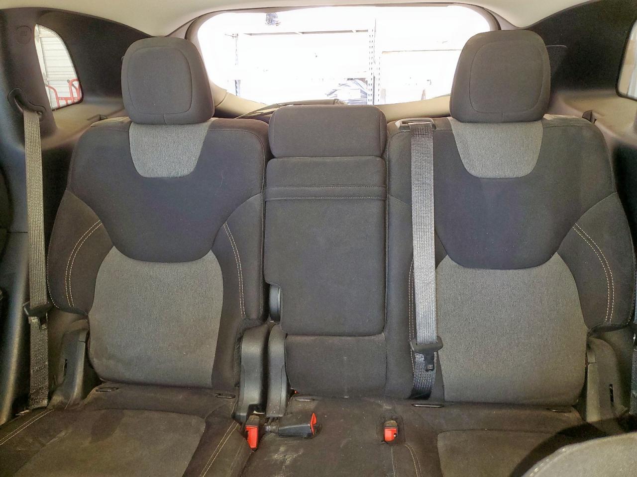 2018 Jeep Cherokee Latitude VIN: 1C4PJLCXXJD523770 Lot: 65296945