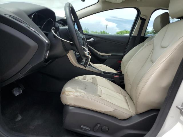  FORD FOCUS 2016 Белы