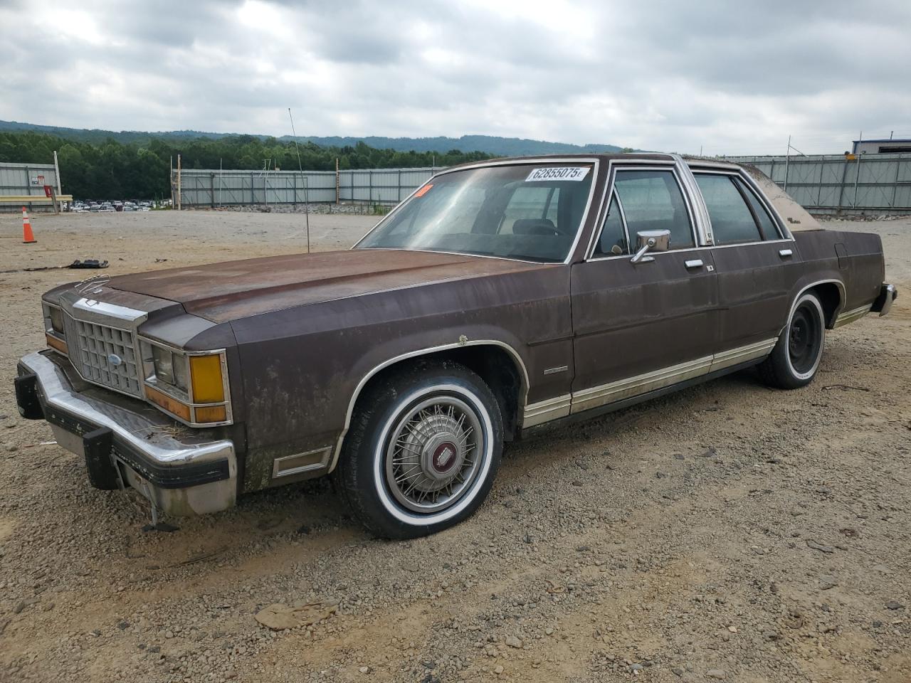 1FABP43F9EZ100926 FORD LTD Photo 1