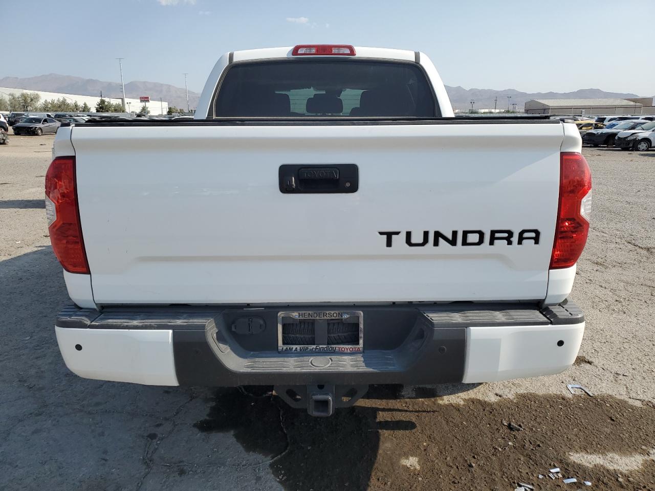 2018 Toyota Tundra Crewmax Sr5 VIN: 5TFEY5F18JX236643 Lot: 65076515