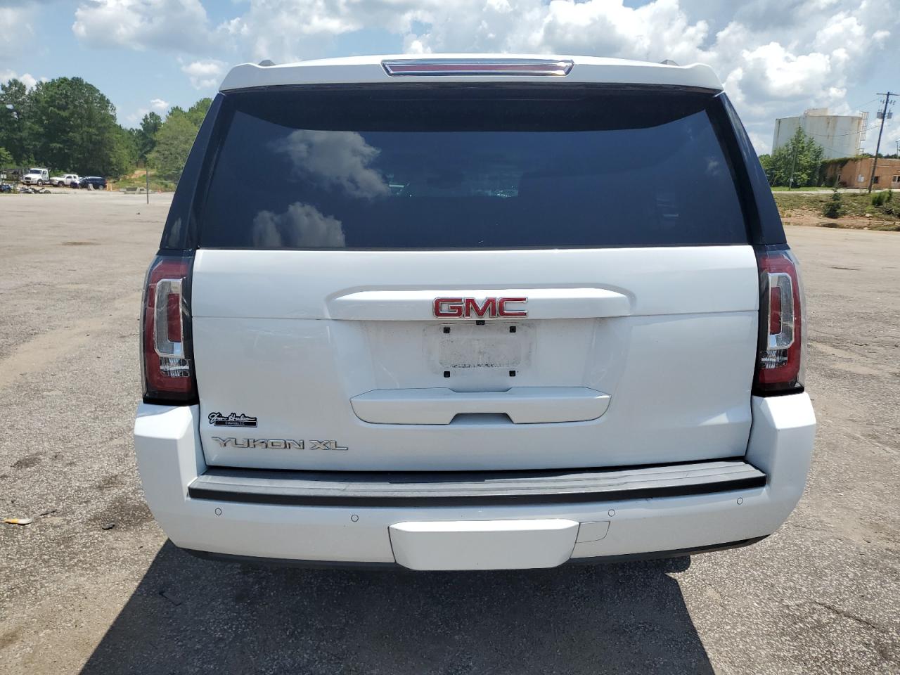 2016 GMC Yukon Xl C1500 Slt VIN: 1GKS1GKC5GR413936 Lot: 64162475