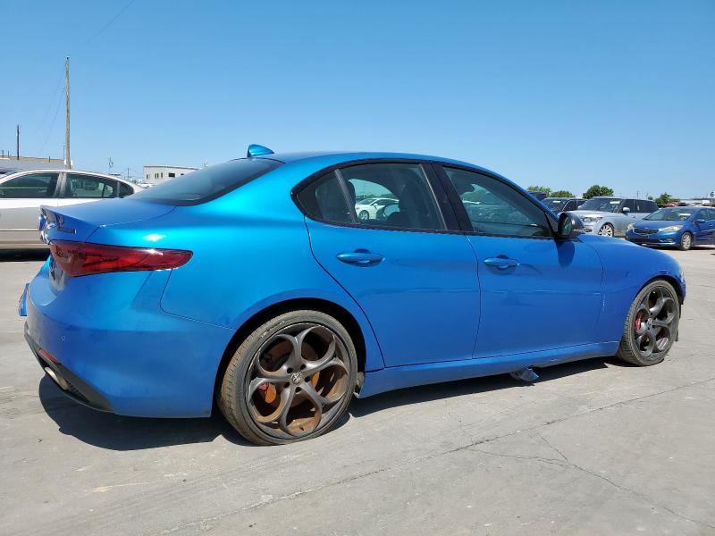  ALFA ROMEO GIULIA 2018 Blue