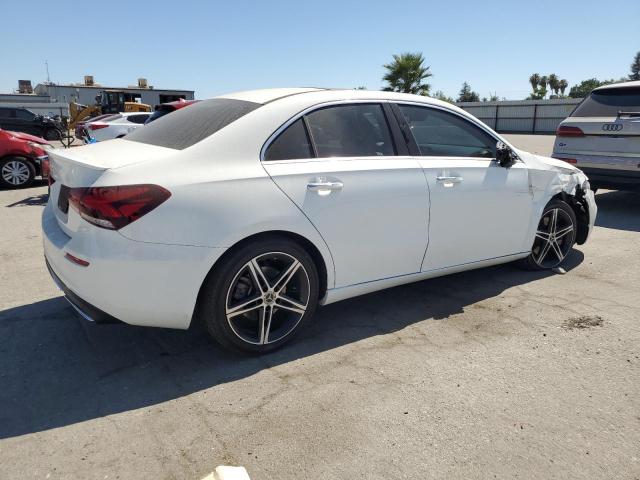  MERCEDES-BENZ A-CLASS 2019 Biały
