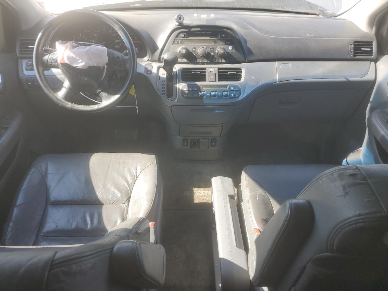 2005 Honda Odyssey Touring VIN: 5FNRL38815B002472 Lot: 63283695