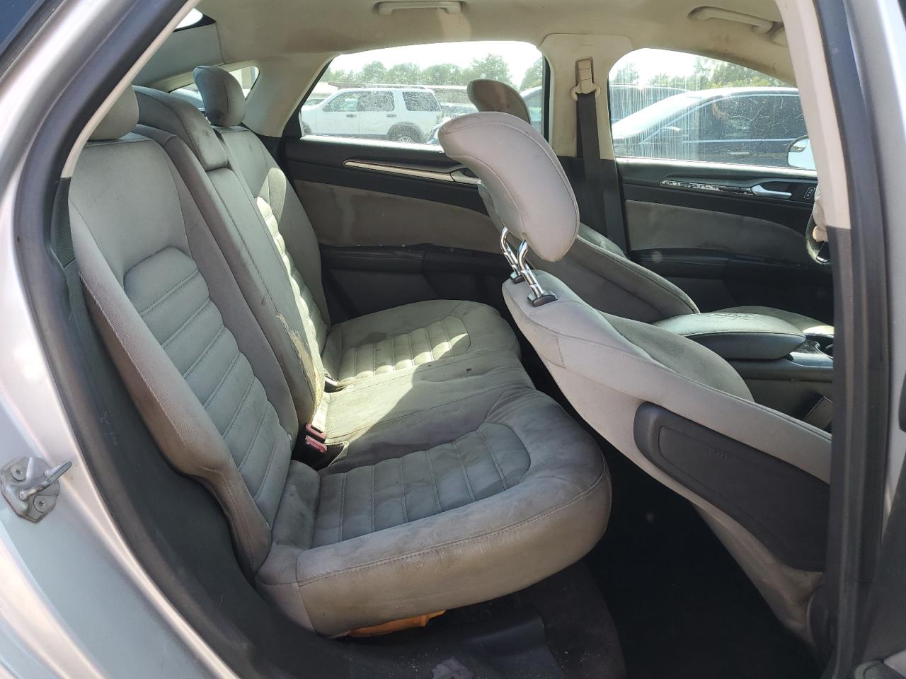 2014 Ford Fusion S VIN: 1FA6P0G7XE5363916 Lot: 64849345