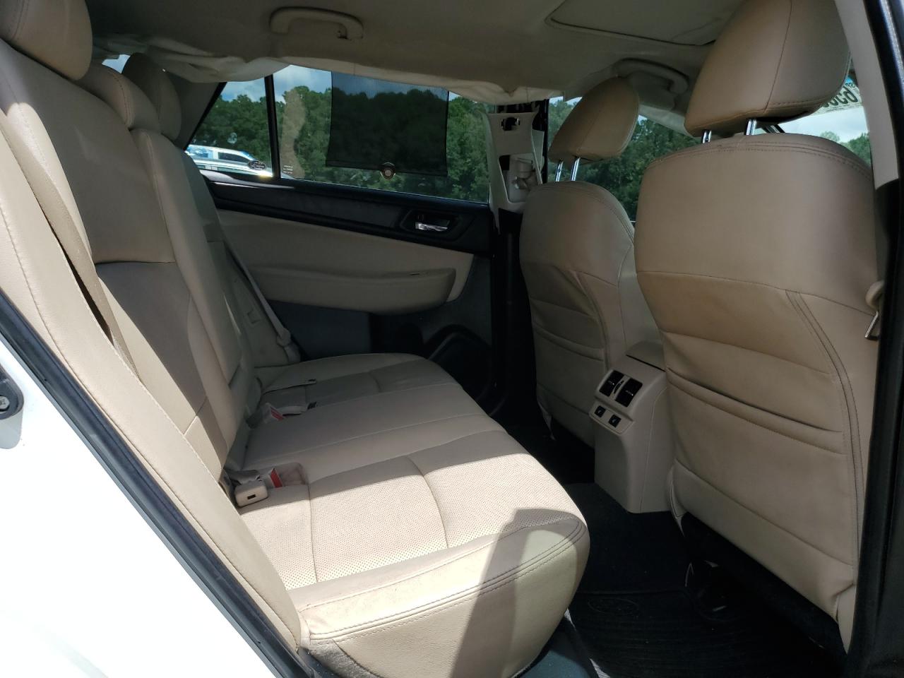 2017 Subaru Outback 2.5I Limited VIN: 4S4BSANC3H3437041 Lot: 65083495