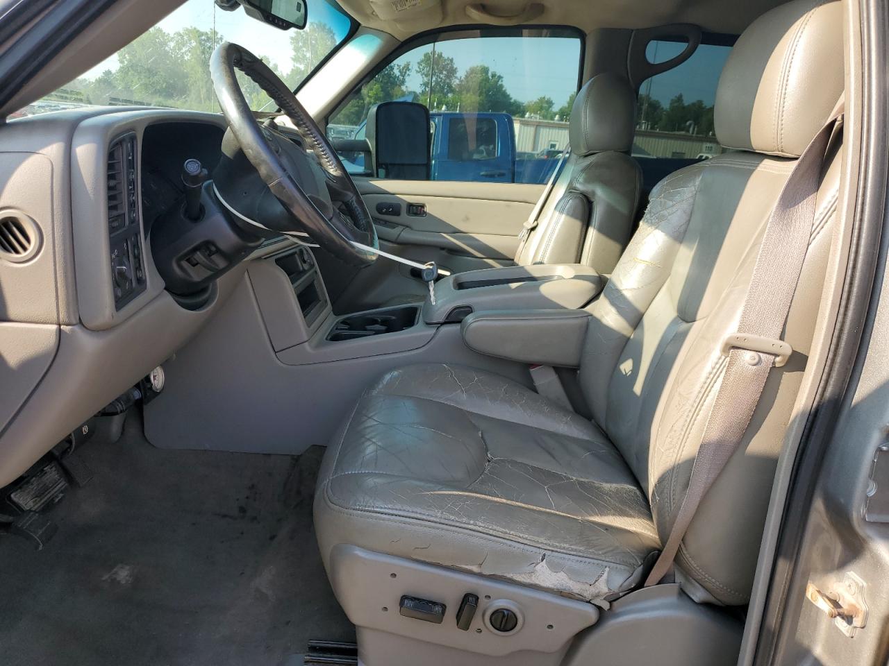 2006 Chevrolet Silverado K2500 Heavy Duty VIN: 1GCHK23D96F163128 Lot: 64795485