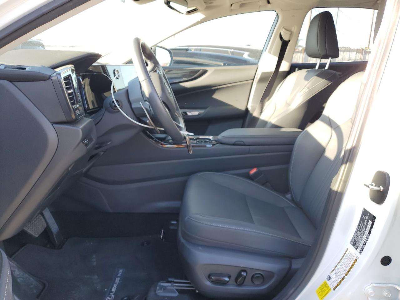2025 Lexus Nx 250 Base VIN: JTJADCAZ0S2016372 Lot: 64327085