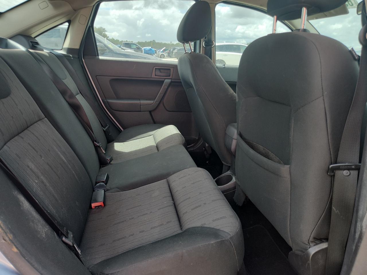 2008 Ford Focus Se VIN: 1FAHP35N58W132478 Lot: 65118685