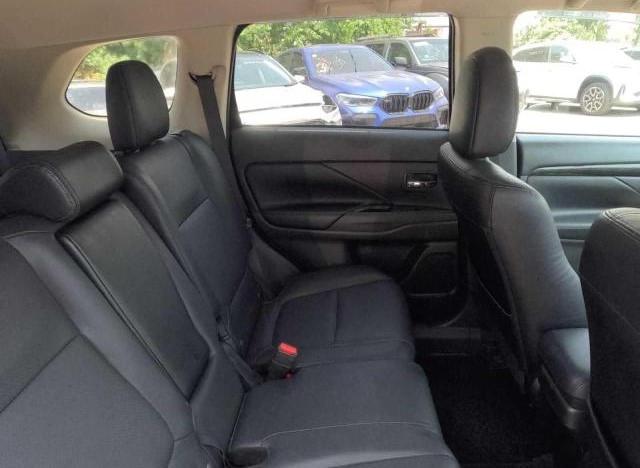 Parquets MITSUBISHI OUTLANDER 2016 Black