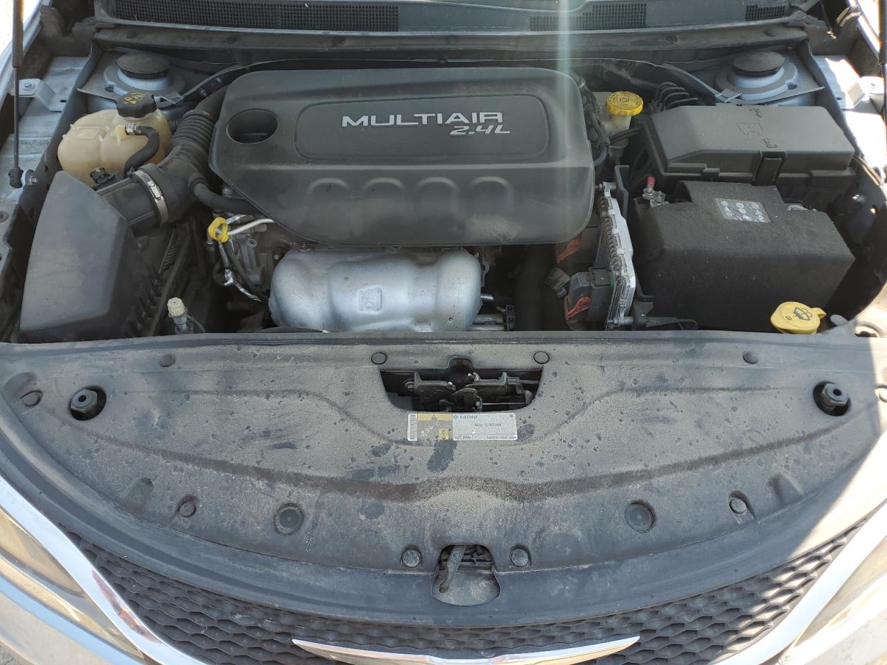 2015 Chrysler 200 Limited VIN: 1C3CCCABXFN662237 Lot: 66720225