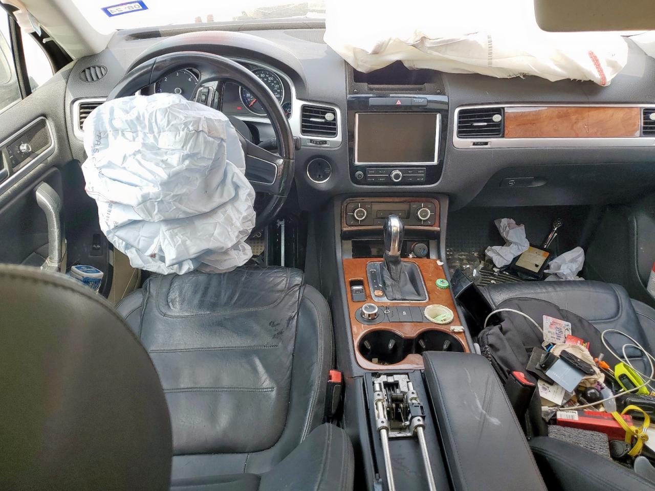 2013 Volkswagen Touareg V6 Tdi VIN: WVGEP9BP1DD008022 Lot: 84212155