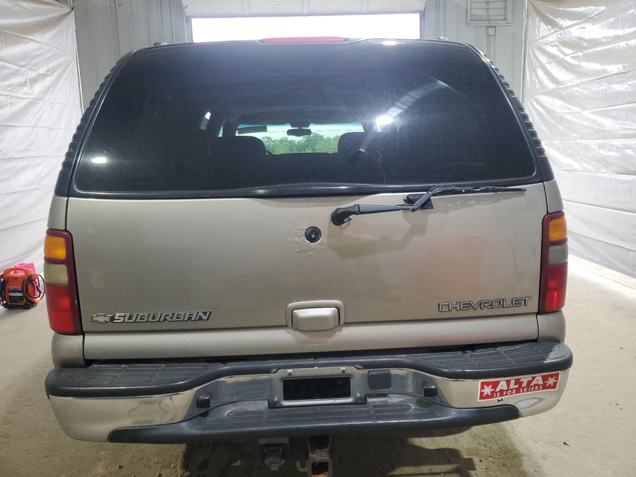 2000 Chevrolet Suburban K1500 VIN: 3GNFK16Z52G207747 Lot: 64381545
