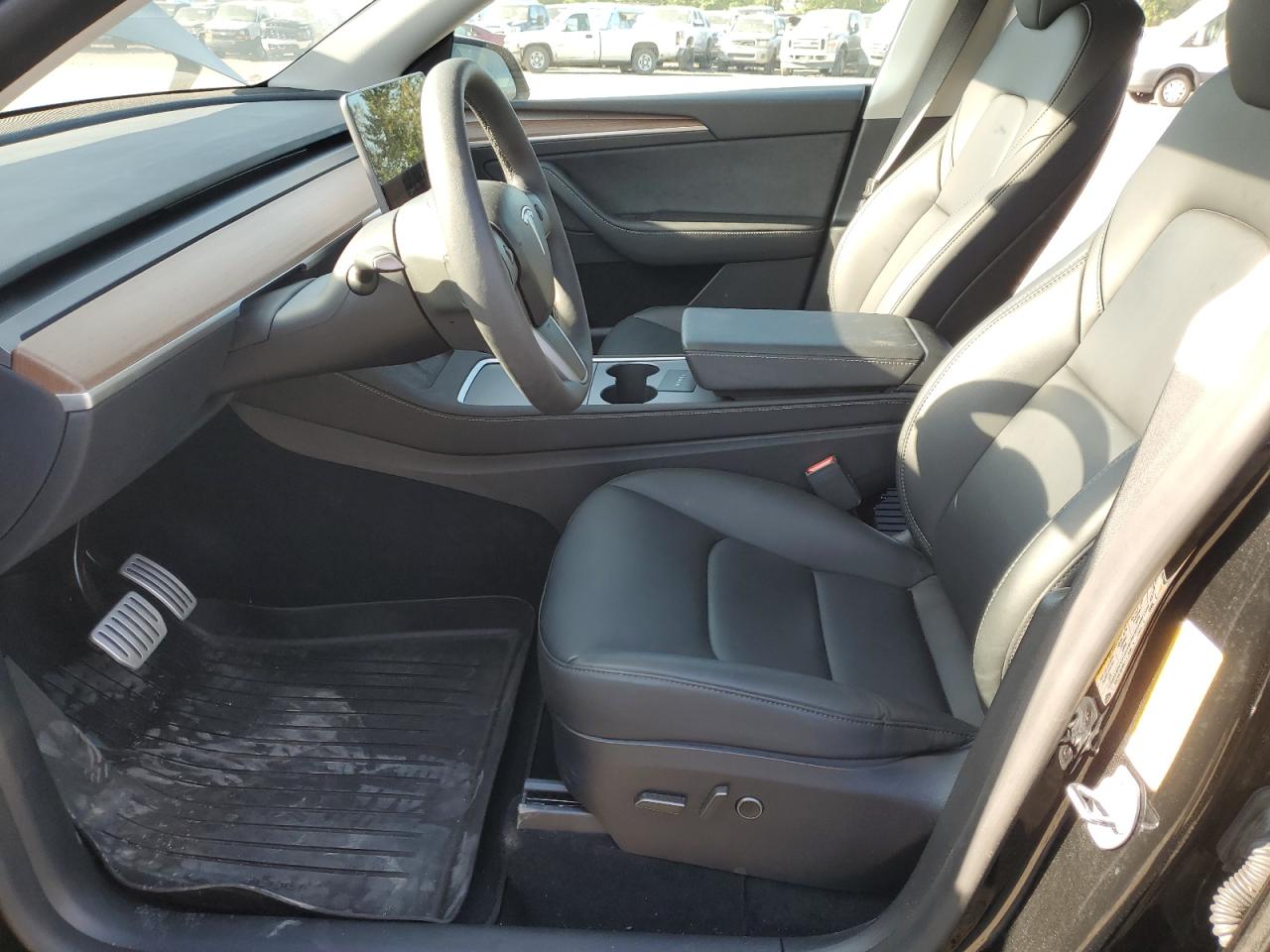 2024 Tesla Model Y VIN: 7SAYGDEF3RF128138 Lot: 64607075