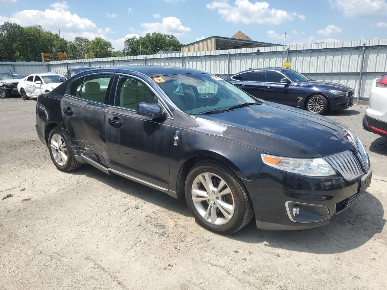 1LNHM93R79G611990 2009 Lincoln Mks