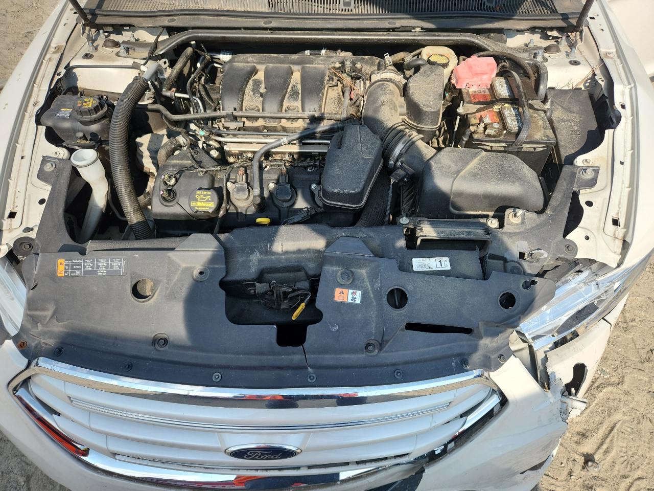 2013 Ford Taurus Limited VIN: 1FAHP2F88DG102737 Lot: 63327915