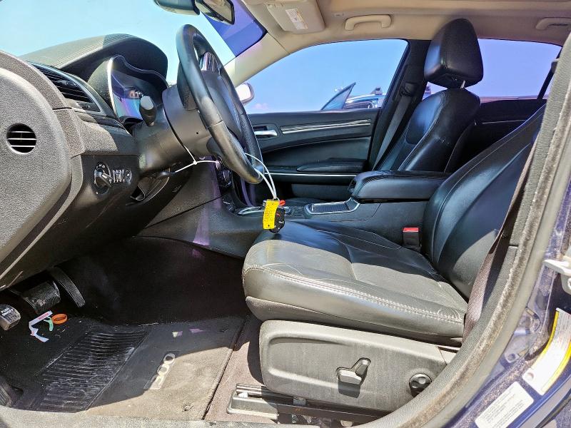  CHRYSLER 300 2017 Blue