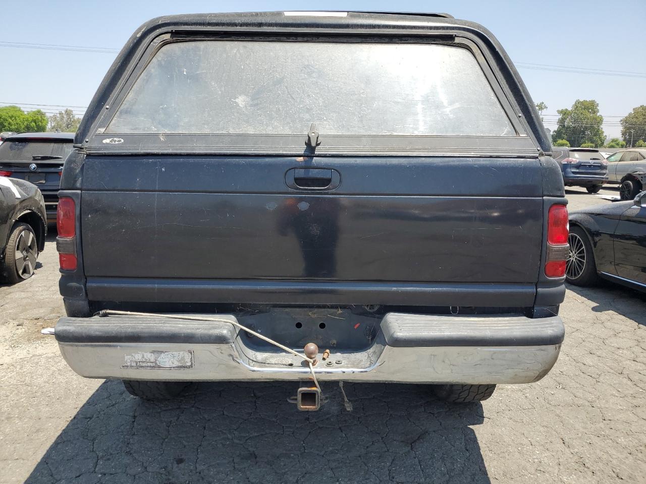 2000 Dodge Ram 1500 VIN: 3B7HC13Y6YG100046 Lot: 65540135
