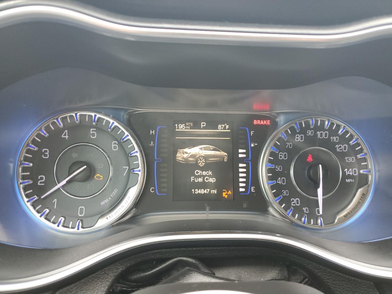 2015 Chrysler 200 Limited VIN: 1C3CCCAB0FN646046 Lot: 63771975