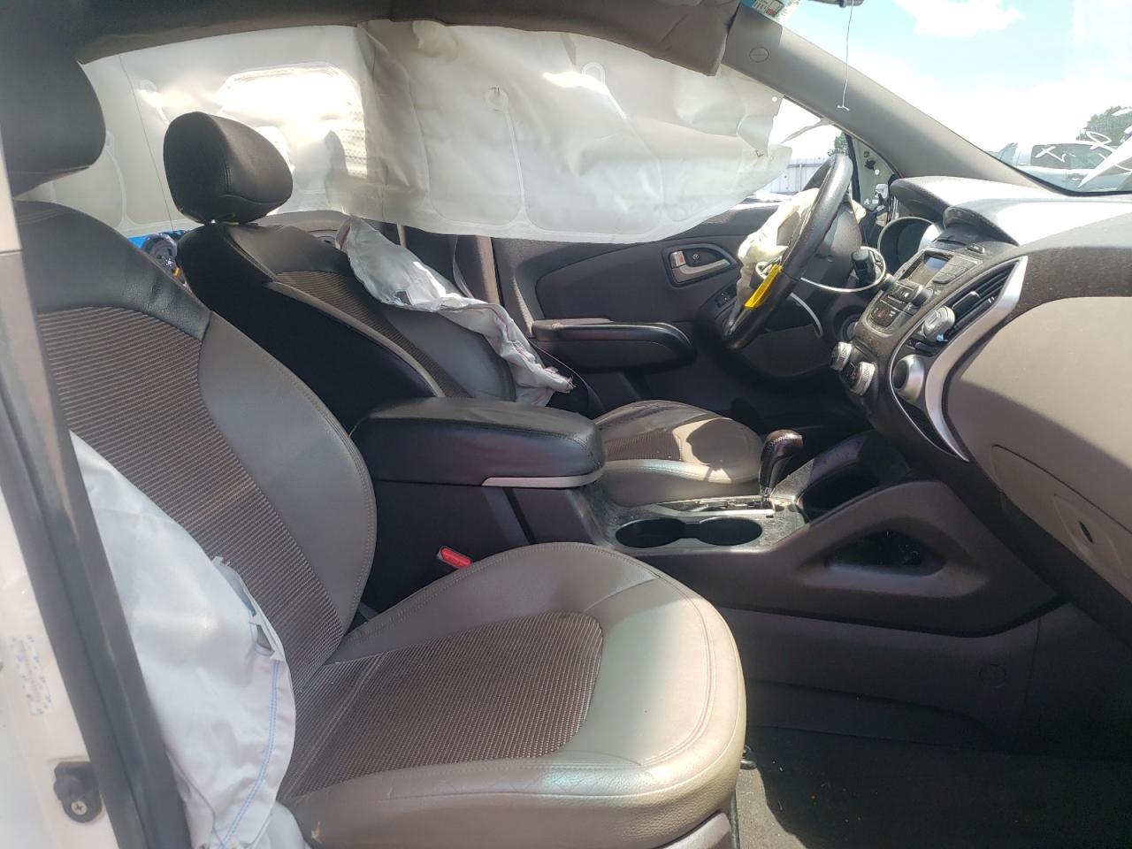 KM8JU3AC8CU455772 2012 Hyundai Tucson Gls