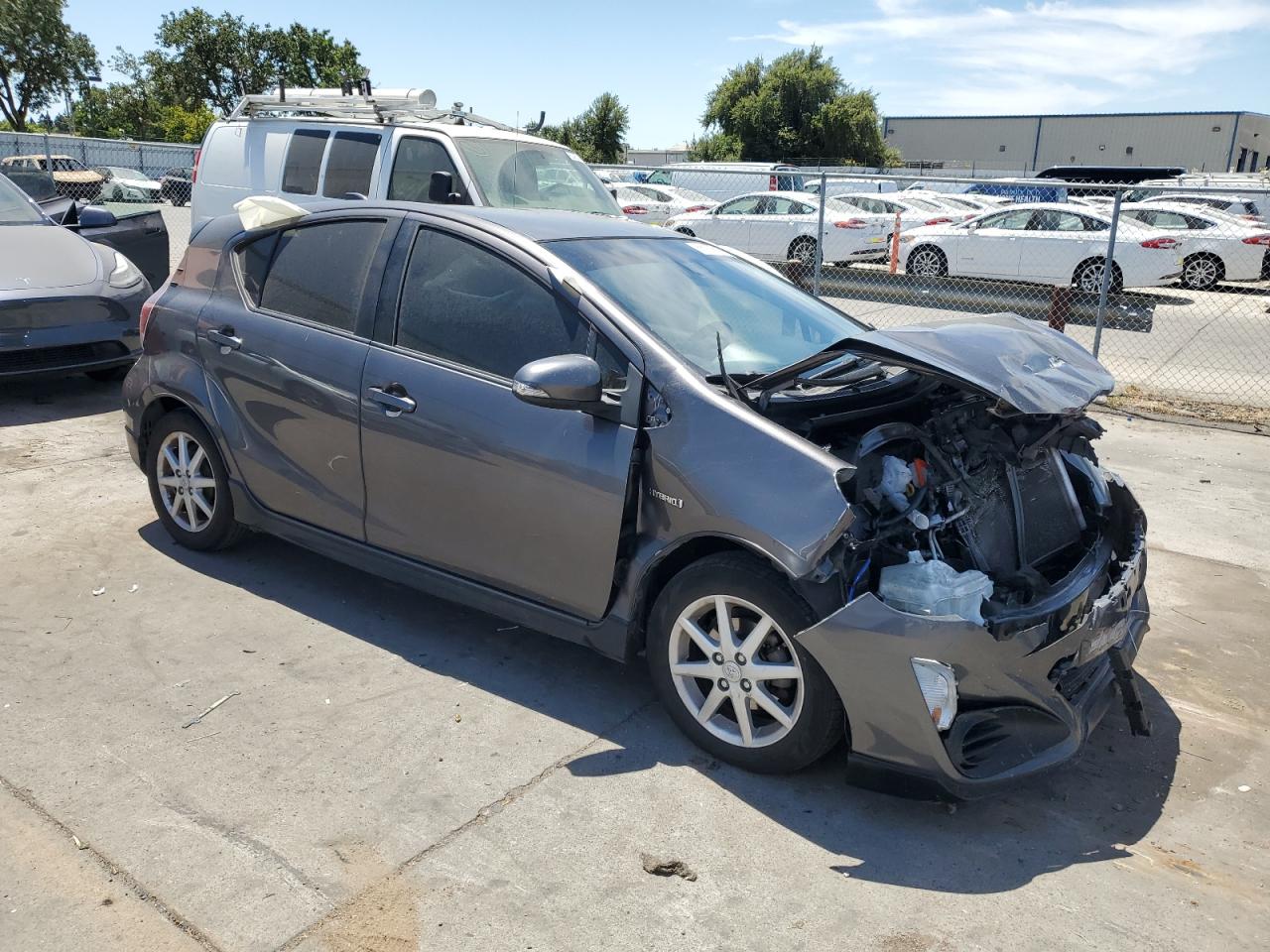 2017 Toyota Prius C VIN: JTDKDTB3XH1592499 Lot: 66120815