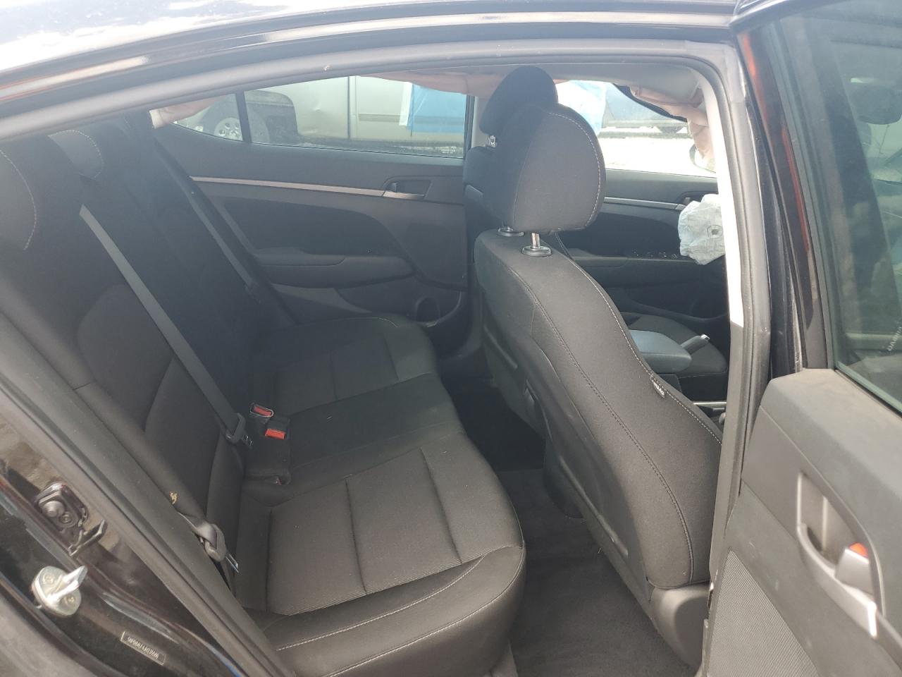 2018 Hyundai Elantra Sel VIN: 5NPD84LF4JH235586 Lot: 64025335