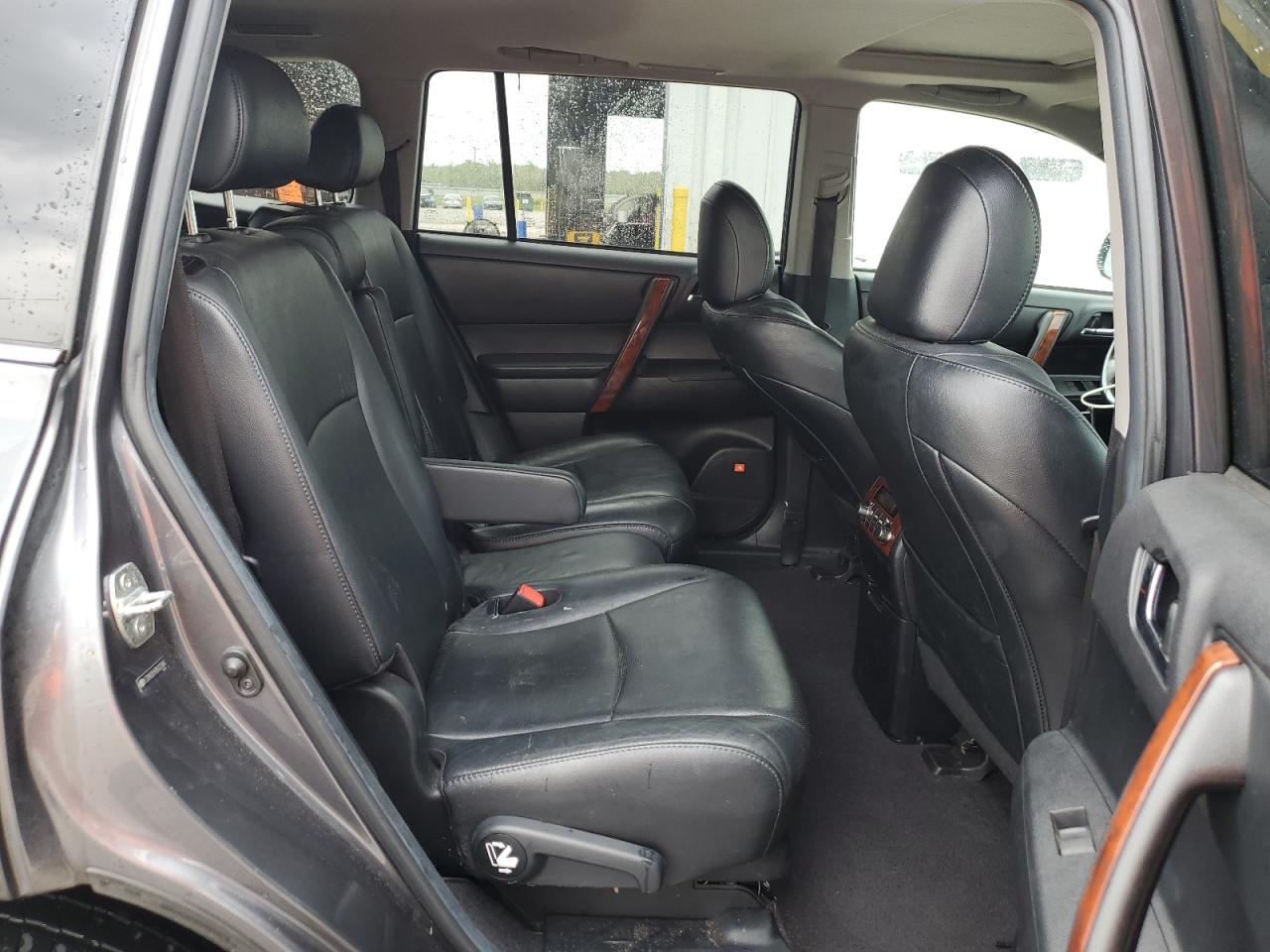 5TDYK3EH7BS037866 2011 Toyota Highlander Limited