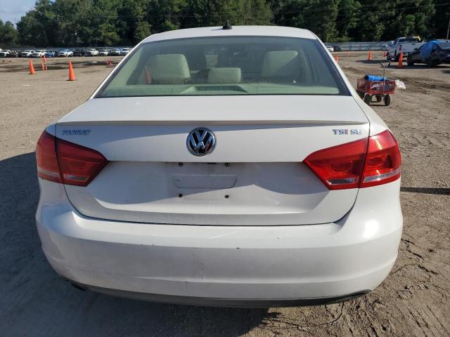 Седаны VOLKSWAGEN PASSAT 2014 Белы