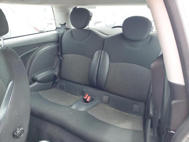 2010 MINI COOPER GRA