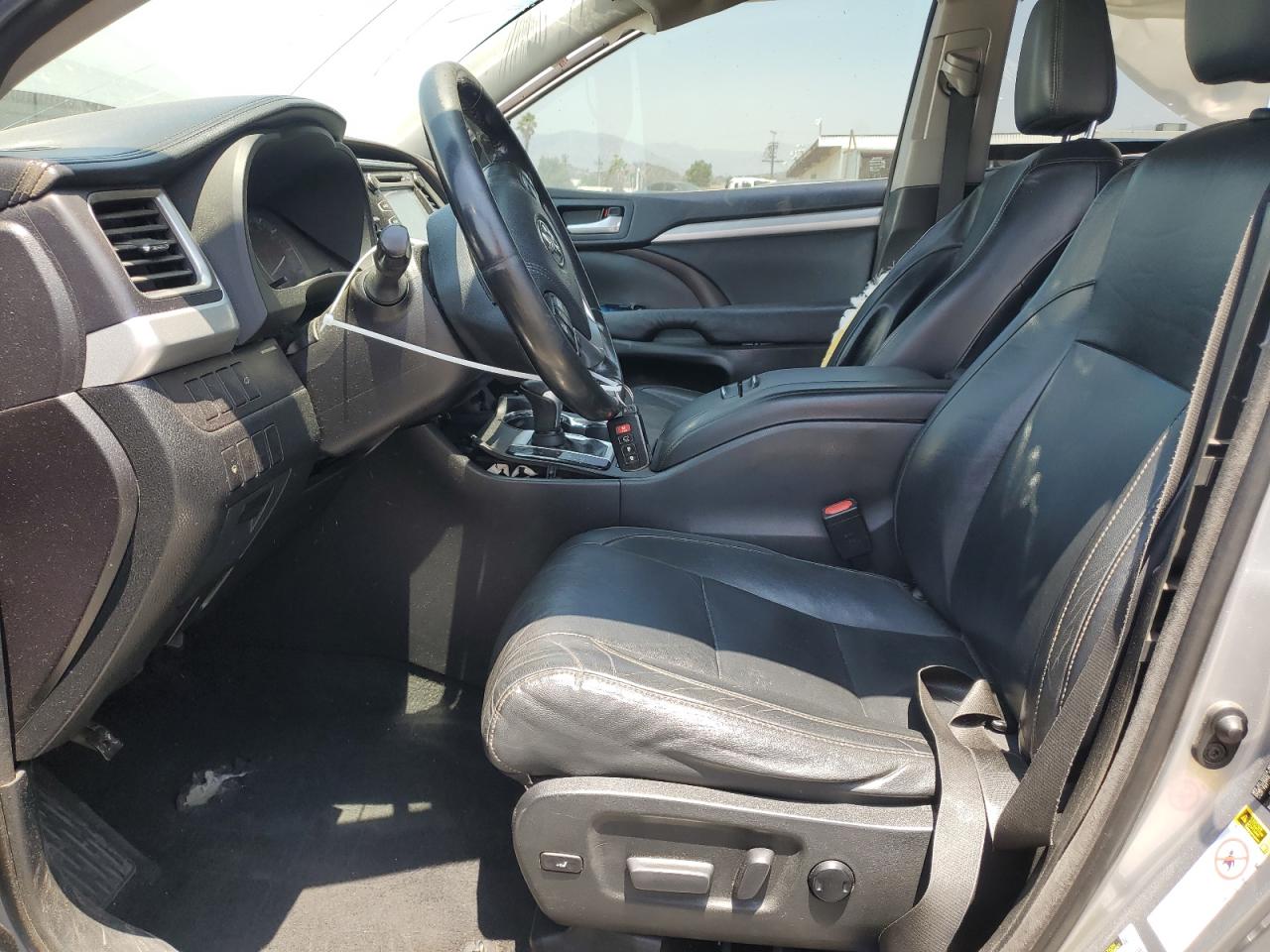 2015 Toyota Highlander Xle VIN: 5TDJKRFH9FS152879 Lot: 65085435